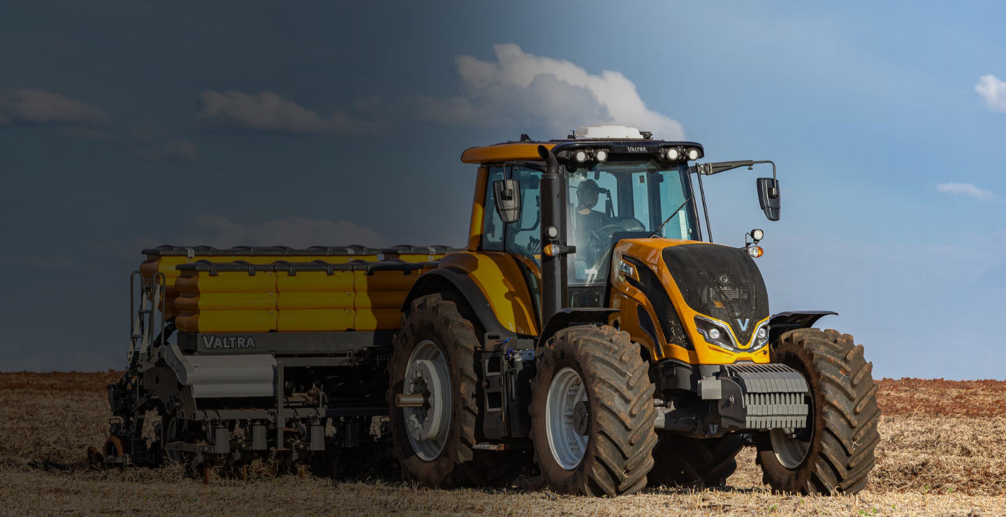 Nova linha M5 da Valtra traz economia de combustível, conectividade e mais capacidade operacional 