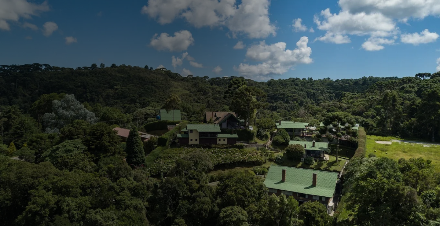 Pousada Alto da Boa Vista e Sotreq: Geradores que garantem a excelência em Campos do Jordão 