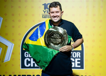 Operador de máquinas do Piauí é o vencedor de Desafio de Operadores da Caterpillar