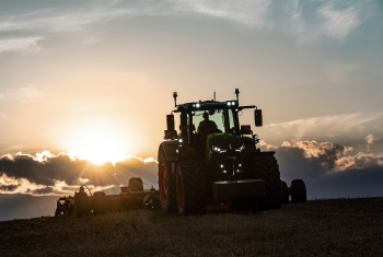 Portal Elo Materia Trator Fendt 900 Vario: tecnologia de ponta para o campo e para o planeta