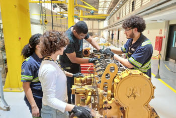 Portal Elo Materia Há 30 anos, Sotreq forma profissionais e transforma vidas por meio da Escola de Formação de Mecânicos 